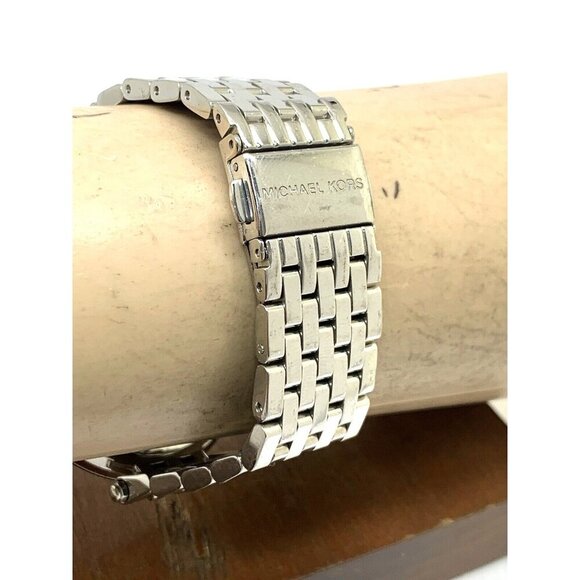 Michael Kors Women's Watch MK3190 Darci Quartz Silver Tone Stainless Steel Glitz - Picture 9 of 13